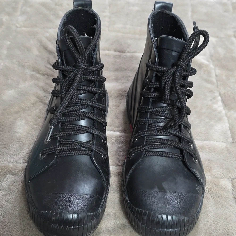 Art Class Kids/Boys Rubber Rain Boots Ankle Lace Up Sz 1‎ EUC